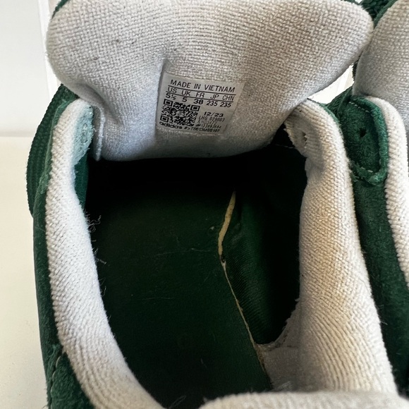 Adidas Campus Forest Green Sneakers with White Stripes size 5.5/ 7 woman's - Picture 5 of 7